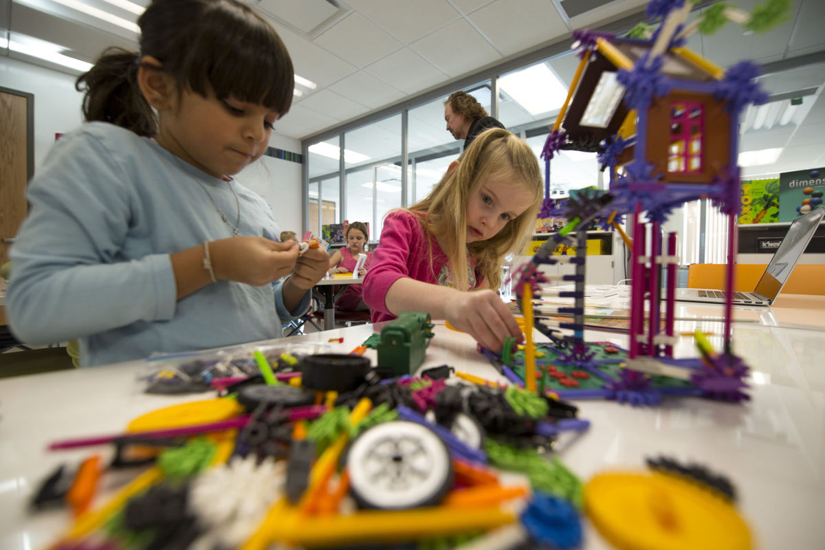 Εντατικοποιούνται λόγω Χριστουγέννων οι έλεγχοι της Αστυνομίας και Τελωνείου