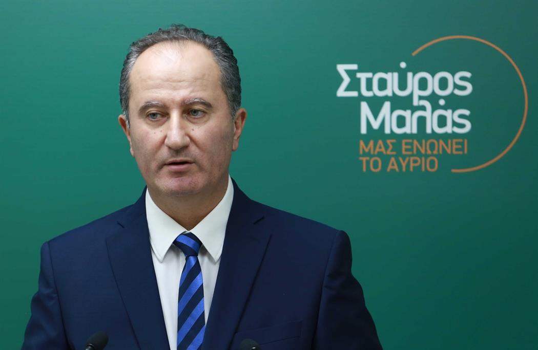 Μαλάς: Είμαι έτοιμος να συζητήσω review clause για τα στρατεύματα