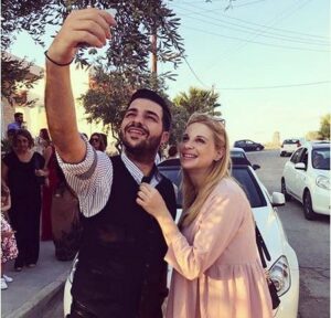 "Ξεβάφεσαι αποτυχημένα" -Το troll του Χάρη Παπαθεοχάρους στην Αριστοτέλους(ΦΩΤΟ)