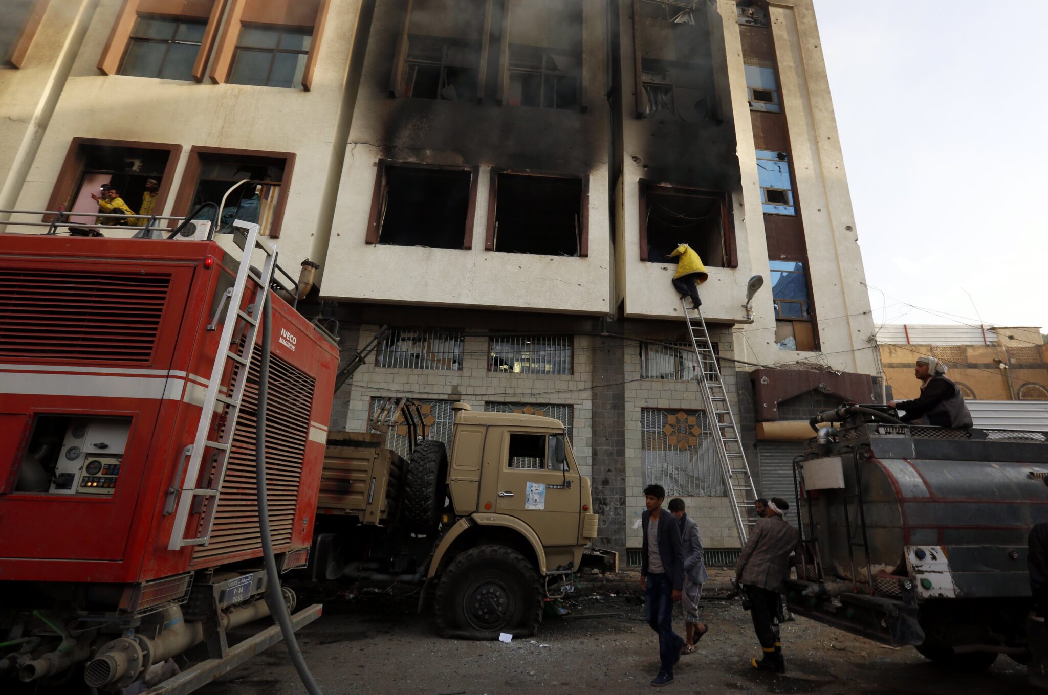 Υεμένη: Νυχτερινές αεροπορικές επιδρομές στη Σανάα