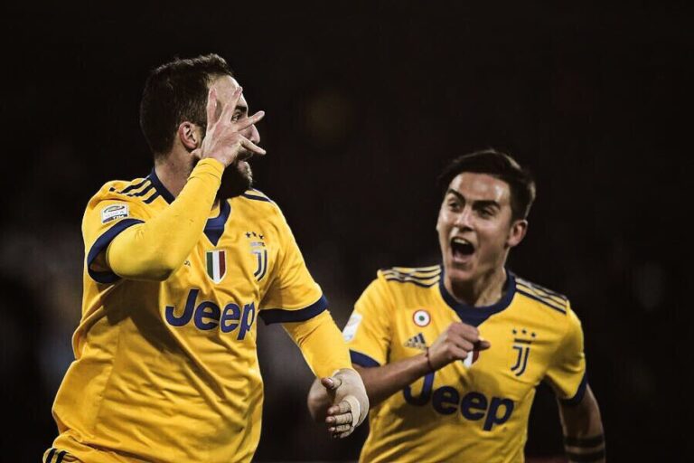 Ο Ιγουαΐν «σώπασε» τη Νάπολη