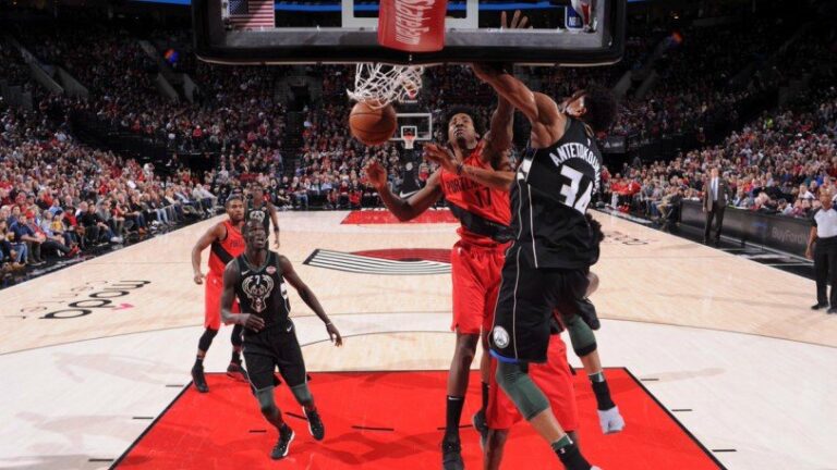 Άλωσαν το Πόρτλαντ οι Μπακς του Αντετοκούμπο (ΒΙΝΤΕΟ)