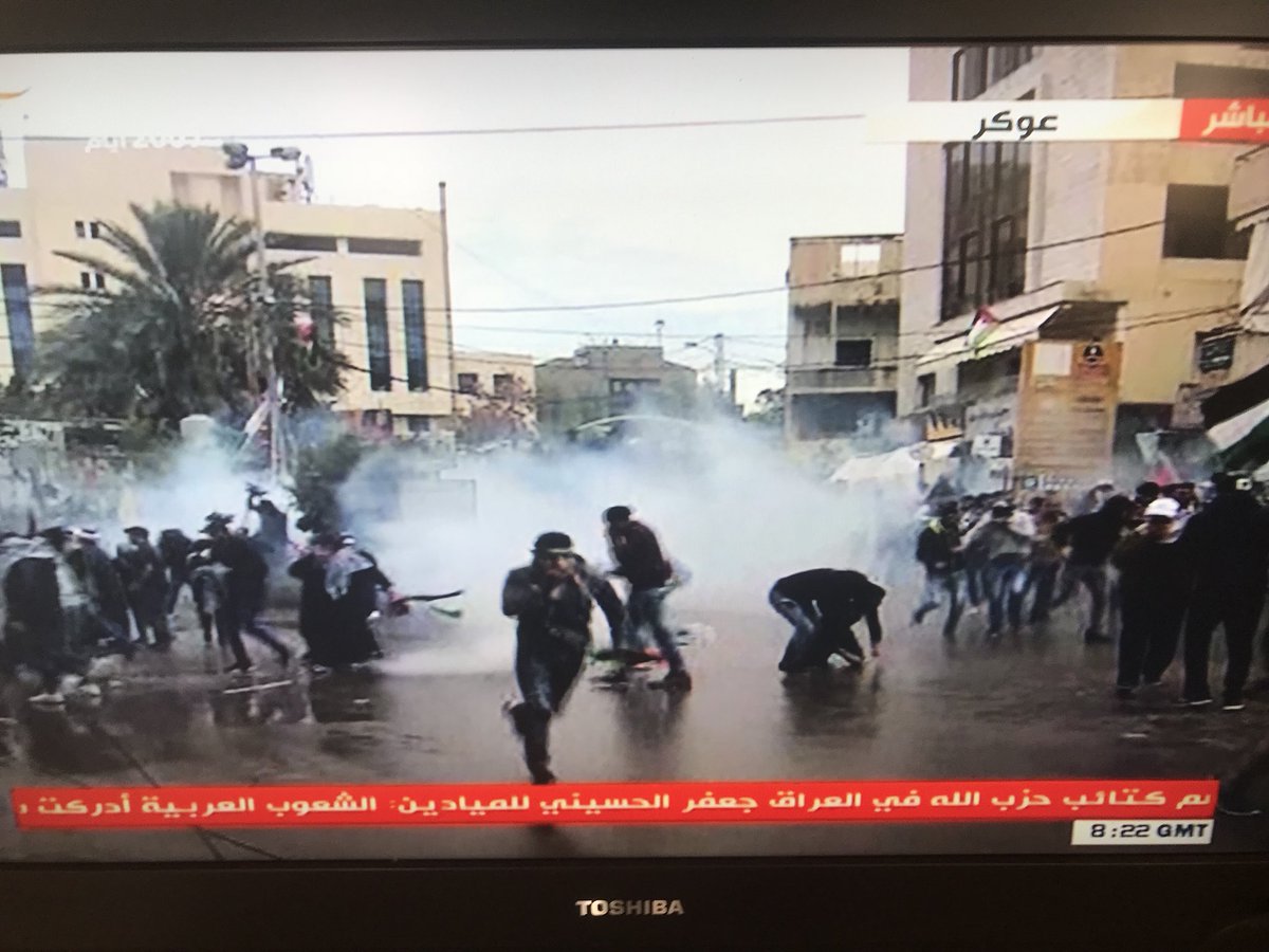 Έντονες διαδηλώσεις έξω από την αμερικανική πρεσβεία στη Βηρυτό (ΒΙΝΤΕΟ+ΦΩΤΟ)