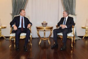 Τα είπαν αλλά δεν έκαναν δηλώσεις Κόεν και Ακιντζί