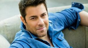 Χρήστος Χολίδης: Ο νέος έρωτας, η σχέση και το… μυστικό με γνωστή ηθοποιό