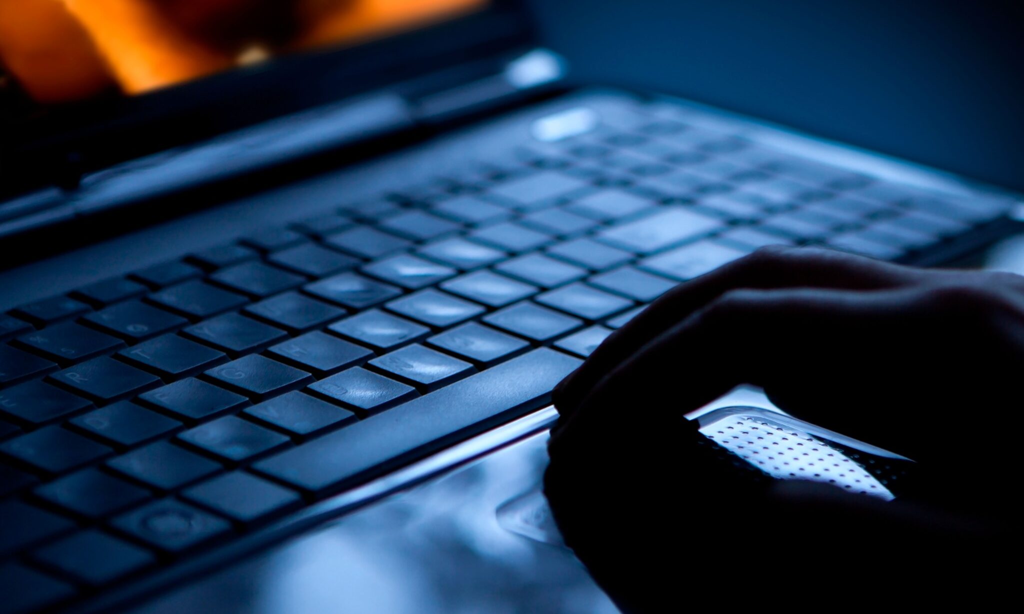 Συνελήφθη 33χρονος για κατοχή και διανομή παιδικού πορνογραφικού υλικού