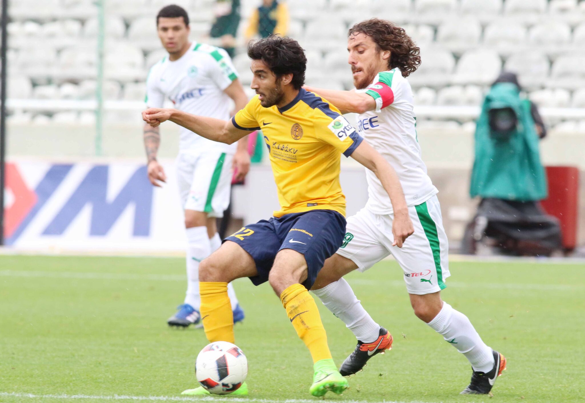 Οι προβολείς στο Τσίρειο