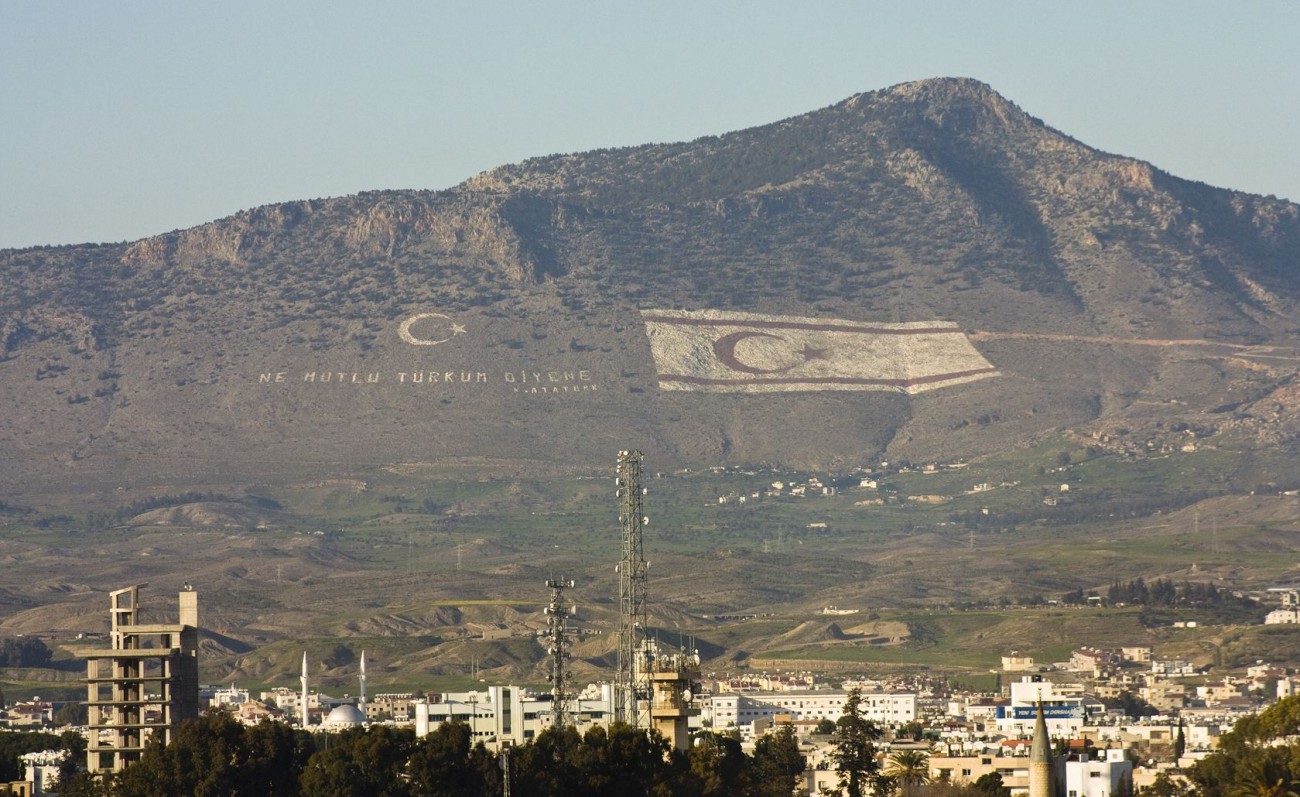 Παζλ για δυνατούς λύτες η συγκρότηση της "κυβέρνησης" (BINTEO)
