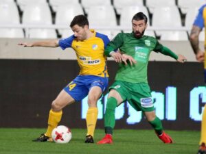 Ίδρωσε στο πρώτο ημίχρονο, καθάρισε στο δεύτερο ο ΑΠΟΕΛ (ΒΙΝΤΕΟ)