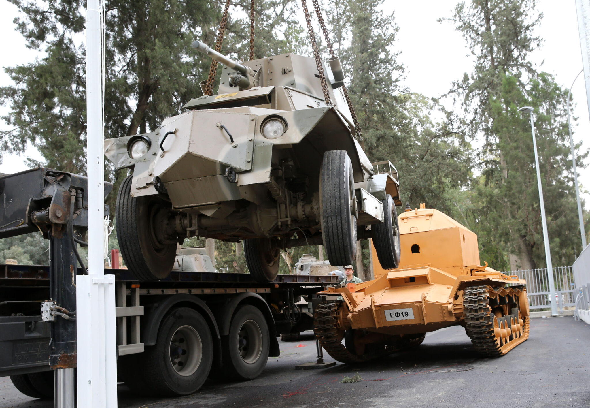 Σάρκα και οστά για το Μουσείο Πολεμικής Ιστορίας (ΦΩΤΟ&ΒΙΝΤΕΟ)