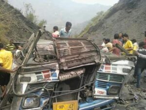 Κολομβία: Τουλάχιστον 13 νεκροί από πτώση λεωφορείου σε φαράγγι