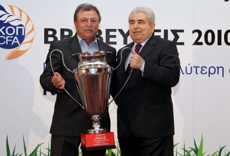 Απόσυρση αγωγής: Πάλι φίλοι Χριστόφιας και Μιλτιάδης (ΒΙΝΤΕΟ)