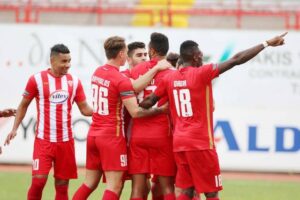 Νέα τριάρα για την Νέα Σαλαμίνα, "κατρακυλάει" η Πάφος (BINTEO)