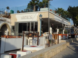 Δικαστήριο Αμμοχώστου: "Όχι" σε έξωση της χήρας Καλοψιδιώτη απο το "Καφενείο"