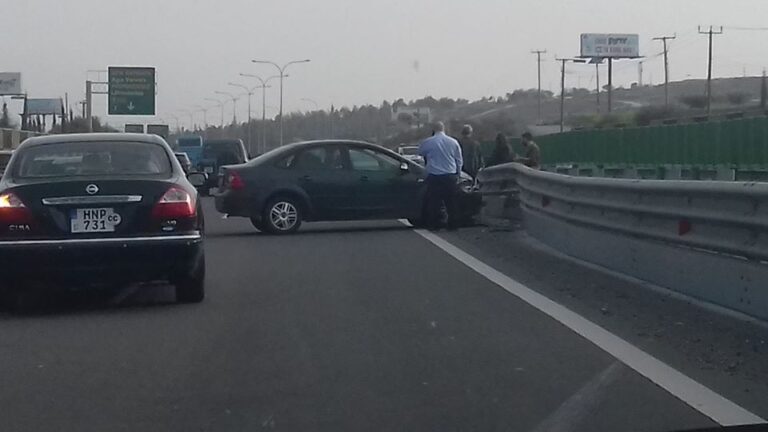 Κυκλοφοριακό κομφούζιο στον αυτοκινητόδρομο Λευκωσίας-Λάρνακας (ΦΩΤΟ)