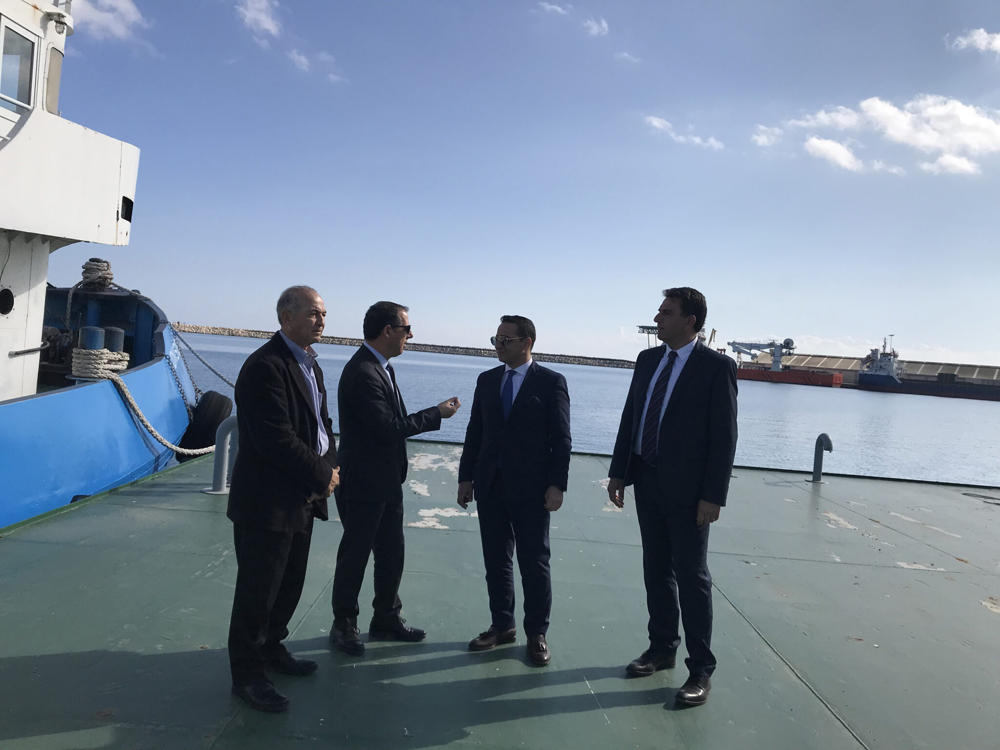 Σε αδιέξοδο η Επιτροπή Μεταφορών για την αεροναυτιλία