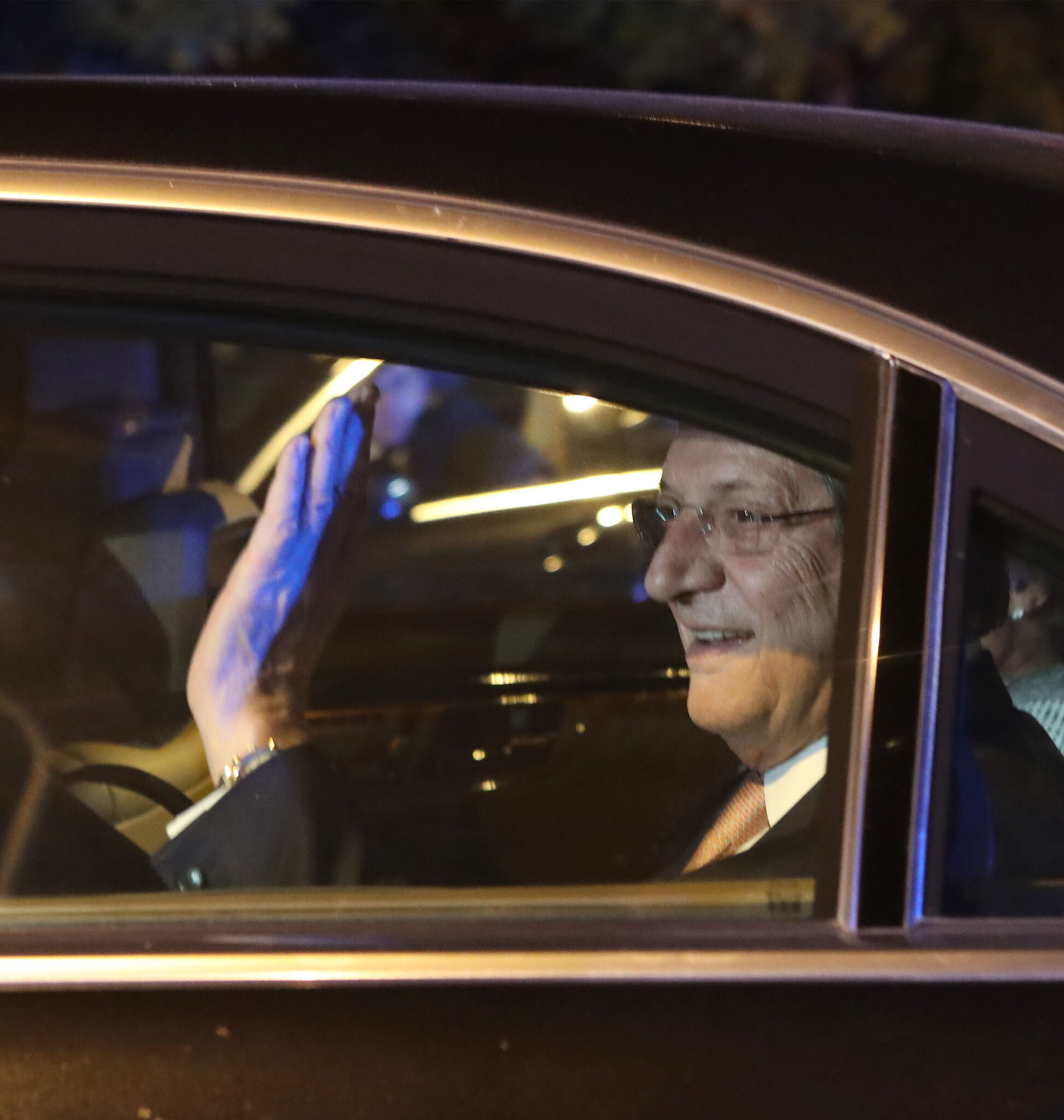 Σηκώνει μανίκια και πιάνει δουλειά ο Νίκος Αναστασιάδης (ΒΙΝΤΕΟ)