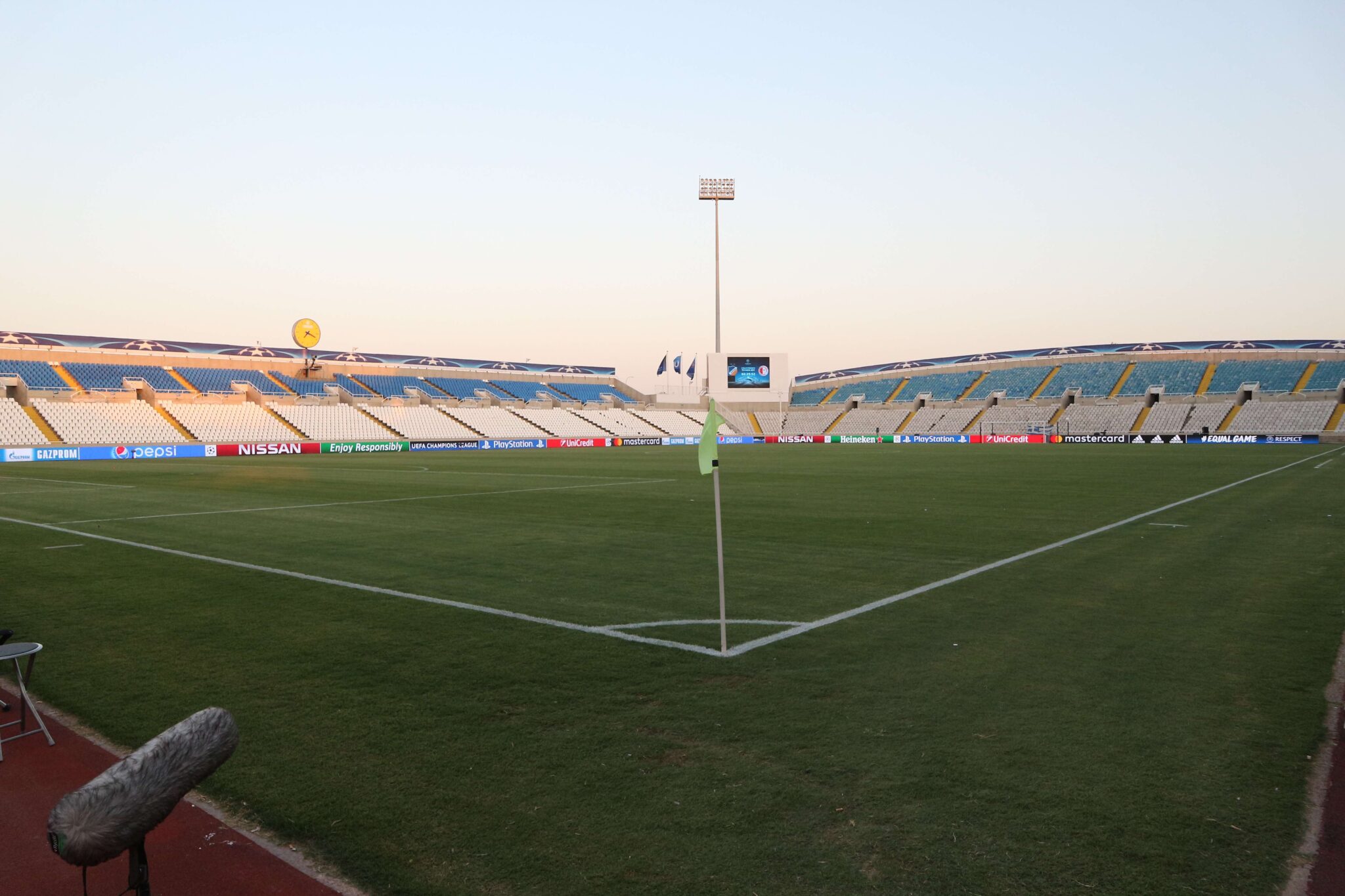 Σύλληψη 23χρονου για τα επεισόδια στον αγώνα Ομόνοια-Νέα Σαλαμίνα στο ΓΣΠ