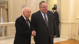 Κοτζιάς: Τα Σκόπια να πουν επιτέλους δημόσια ποιο θα είναι το επίθετο