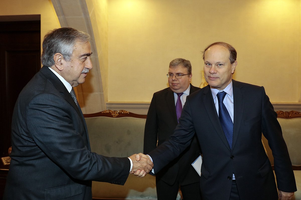 Συνάντηση Ακιντζί με Γάλλο Πρέσβη στα κατεχόμενα