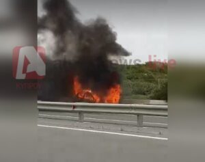 Στις φλόγες, όχημα στον αυτοκινητόδρομο Λάρνακας-Αγίας Νάπας (ΒΙΝΤΕΟ)