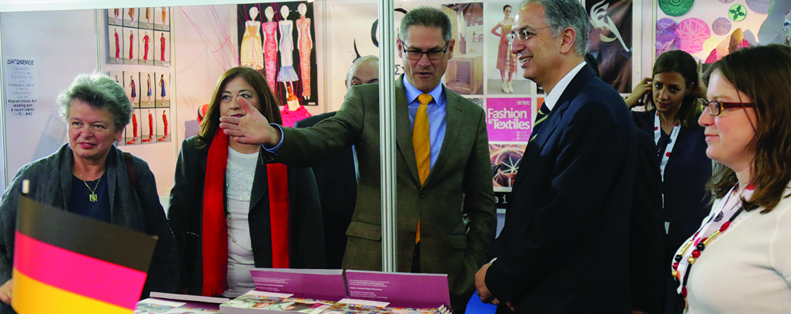 Στα παραδοσιακά επαγγέλματα, στέφονται οι νέοι της Κύπρου (ΒΙΝΤΕΟ)