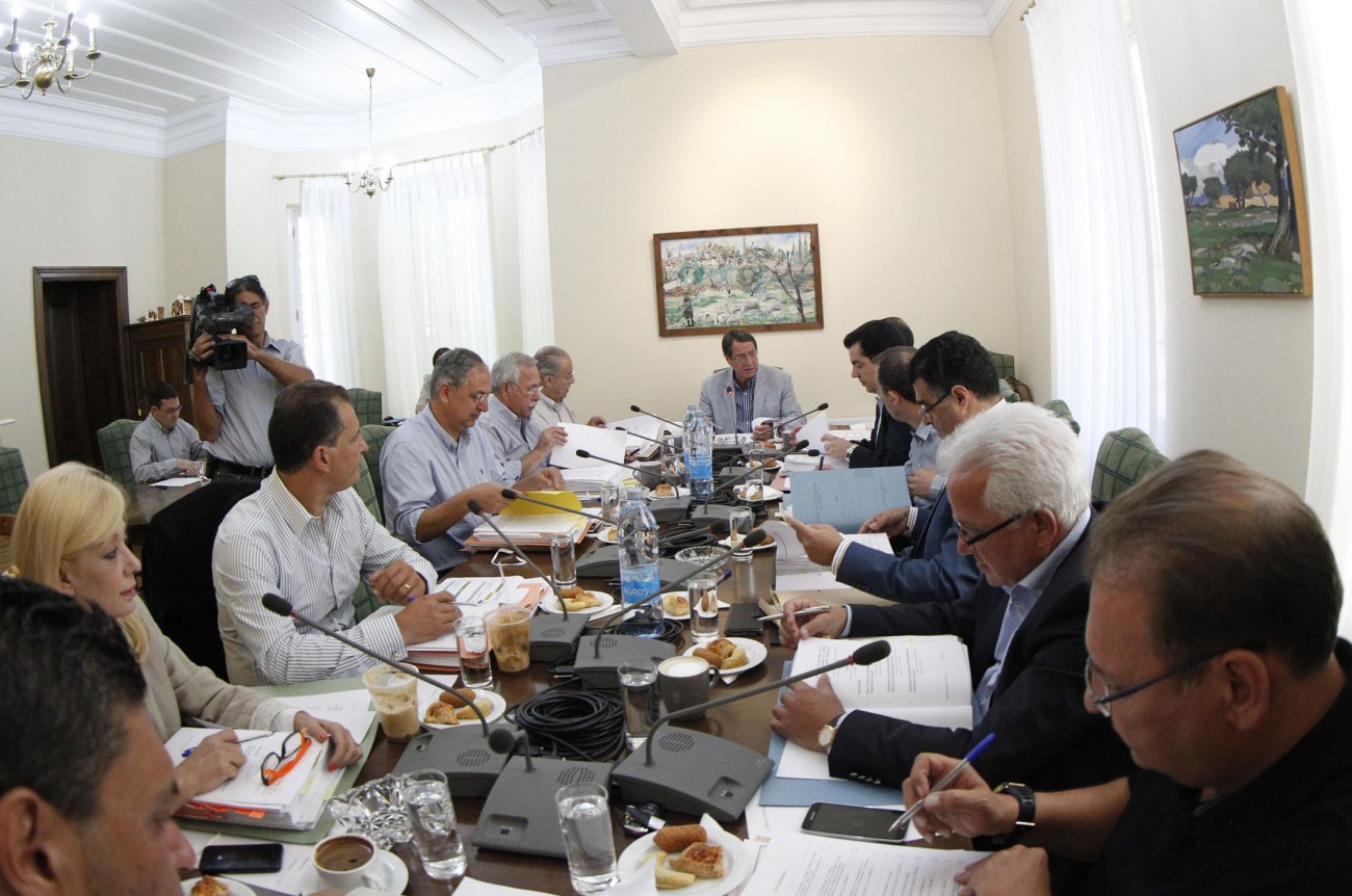 Έκκληση Αναστασιάδη στους Υπουργούς για "ψυχραιμία" (ΒΙΝΤΕΟ)