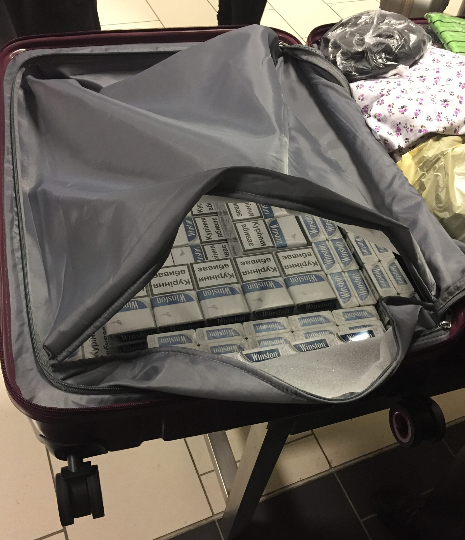 Έφτασαν στην Κύπρο φορτωμένες αδασμοαφορολόγητα τσιγάρα (ΦΩΤΟ)