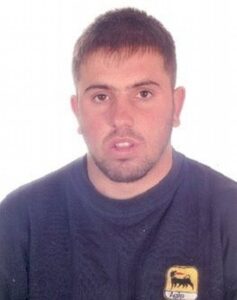 Αυτόν καταζητεί η Αστυνομία για απόπειρα εμπρησμού οχήματος (ΦΩΤΟ)