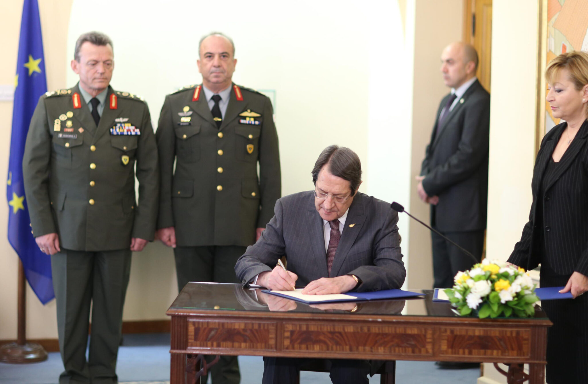 ΠτΔ: "Πρώτιστο καθήκον της ΕΦ, η ειρήνη και η ασφάλεια για τους πολίτες"