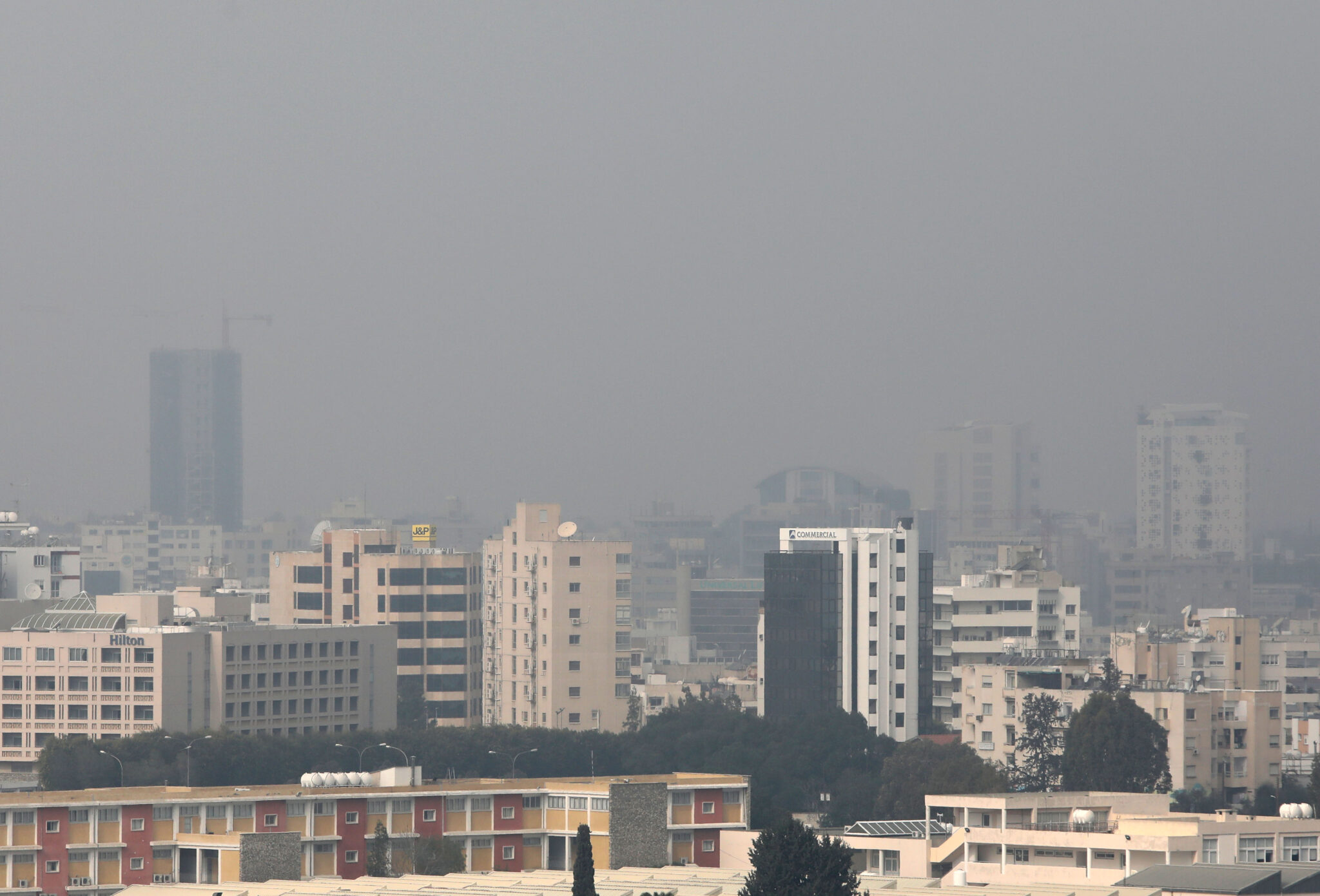Χτύπησαν "κόκκινο" τα επίπεδα σκόνης στην ατμόσφαιρα (ΓΡΑΦΙΚΟ)