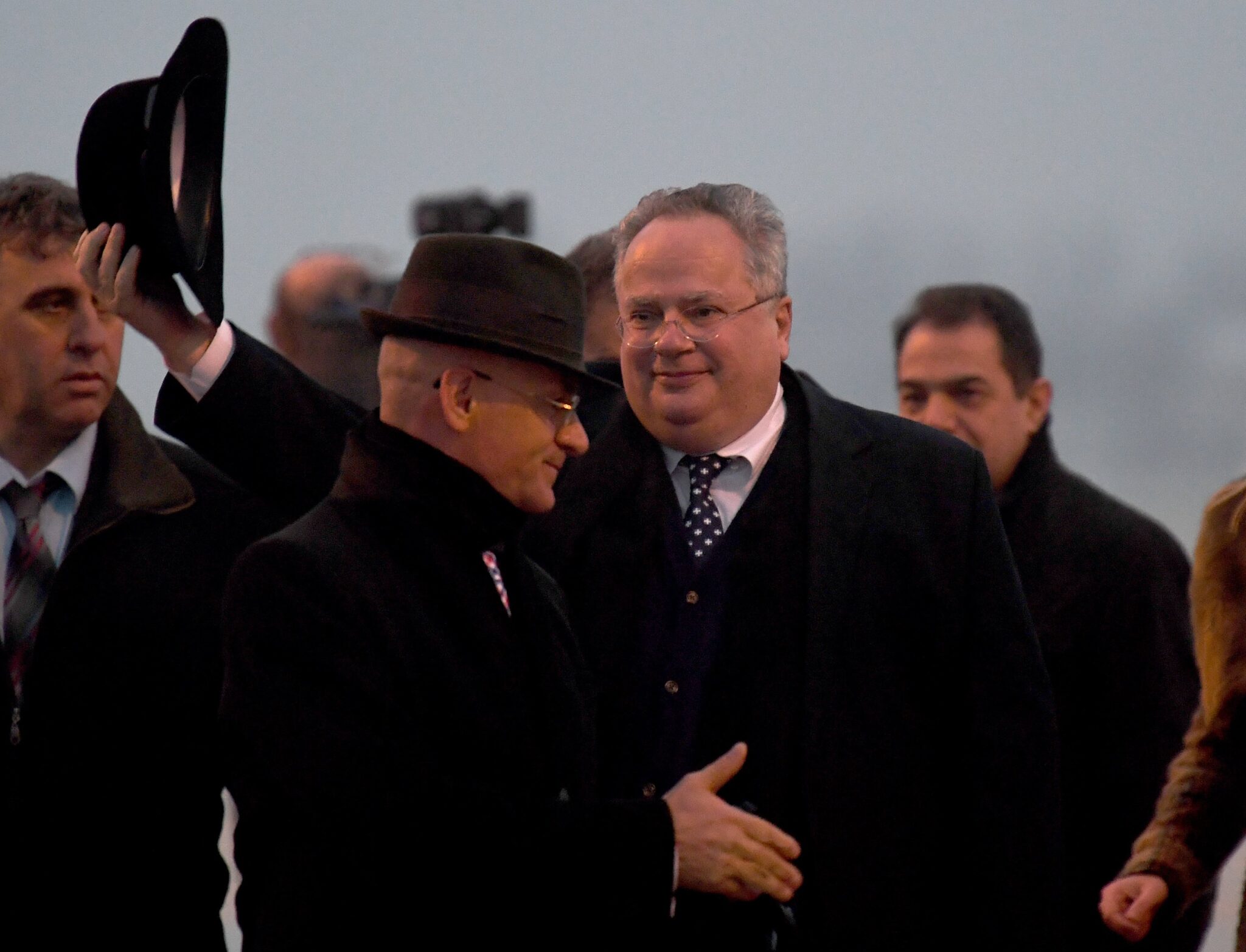 Ιστορική προσγείωση Ν. Κοτζιά στο αεροδρόμιο των Σκοπίων