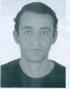 Μήπως έχετε δει τον Ηλία Καραγκιοζίδη; (ΦΩΤΟ)