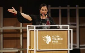 Άντρια Ζαφειράκου: Η καλύτερη δασκάλα του κόσμου (ΒΙΝΤΕΟ)