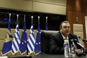 Στην Κύπρο ο Έλληνας Υπουργός Άμυνας Πάνος Καμμένος