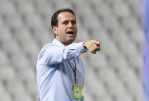 Τα πάντα στην «Κυρία» ξεκινούν από αυτόν…