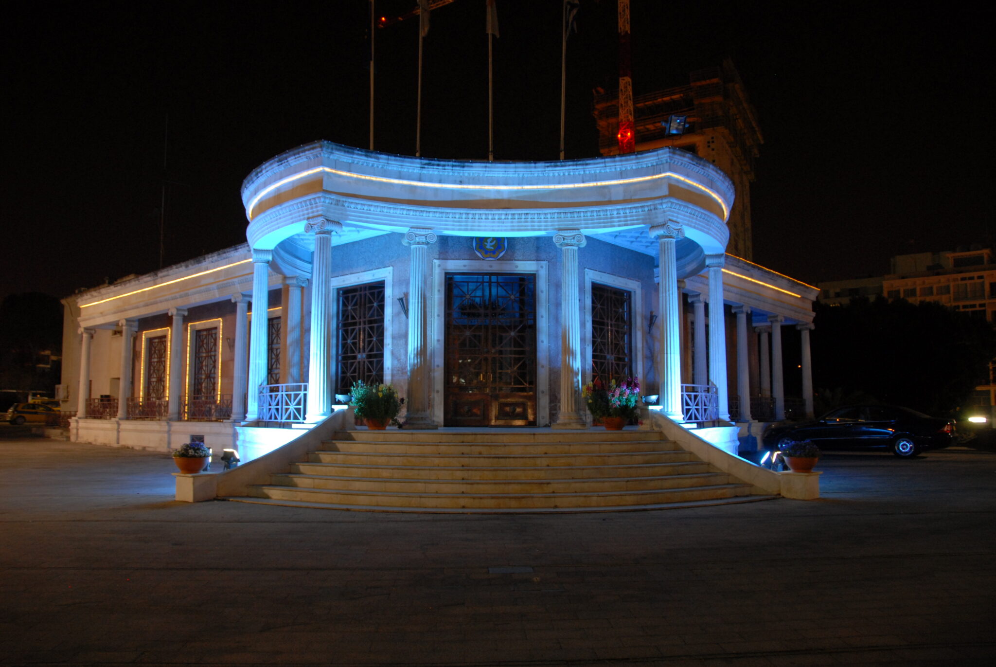 Στα μπλε "ντύνονται" μνημεία και μουσεία της Κύπρου την 2α Απριλίου