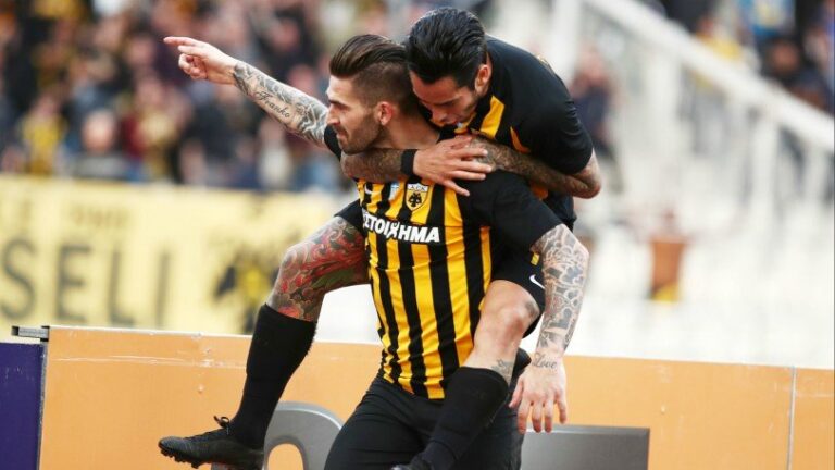 Νίκη τίτλου με Λιβάγια για ΑΕΚ