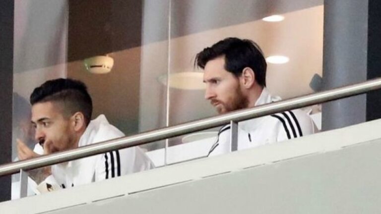 Μέσι: ''Σηκώστε τα κεφάλια. Μαζί θα το ξεπεράσουμε''