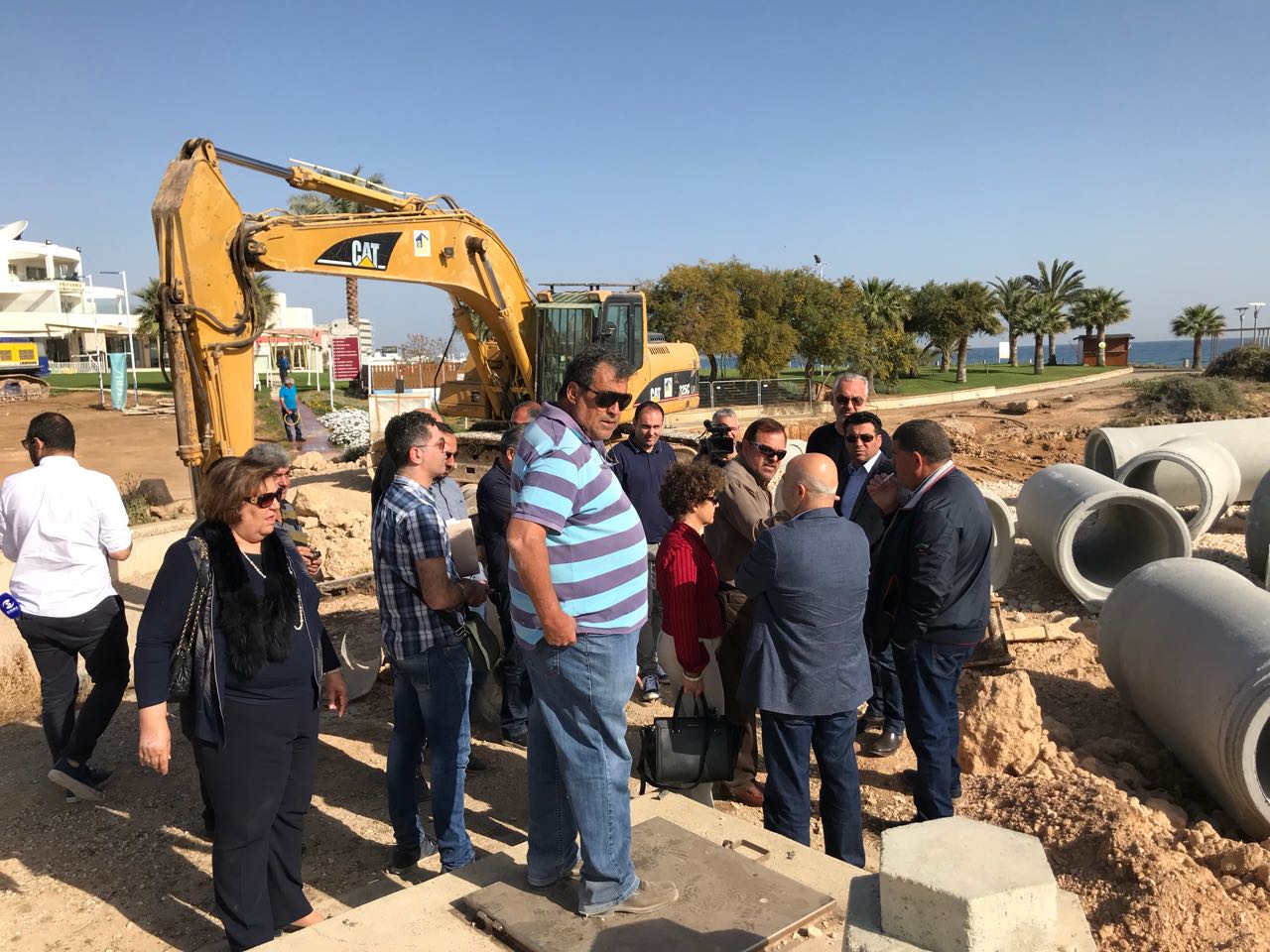 Σταματούν τα έργα στις παραλίες Παραλιμνίου μετά από κυβερνητική απόφαση(BINTEO)