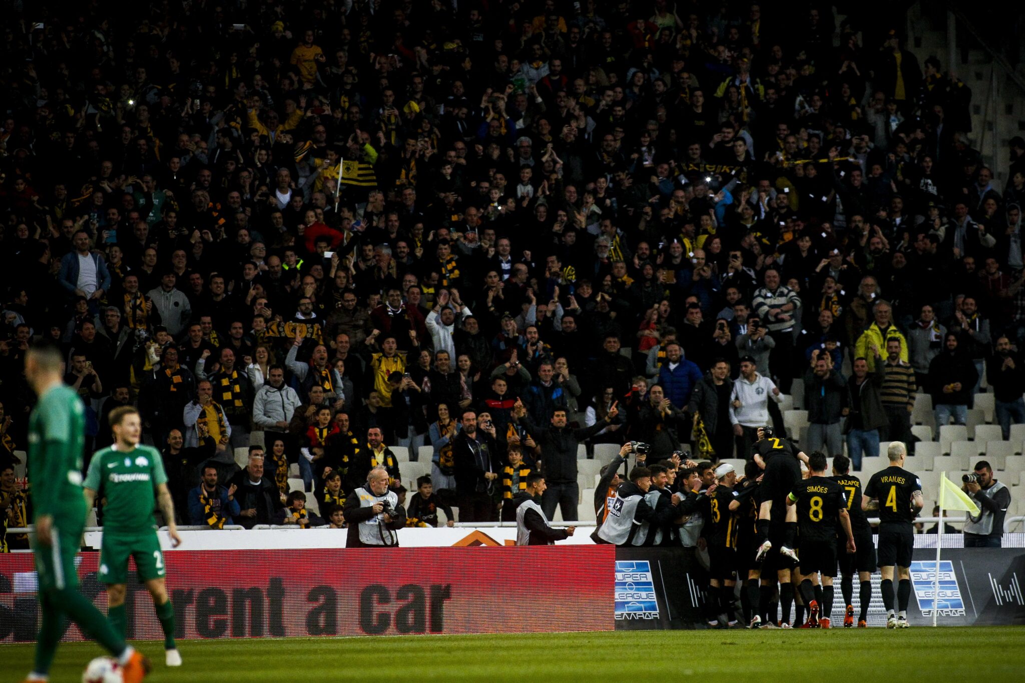 Νάτοι, νάτοι οι πρωταθλητές