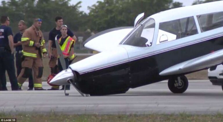 Κατέβηκε από το αεροπλάνο και άρχισε να φιλά το χώμα της Φλόριντα (ΒΙΝΤΕΟ)