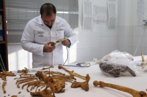 Επιτρ. Πολιτικών Ελευθεριών: Στηρίζει οικονομικά το έργο της ΔΕΑ (BINTEO)