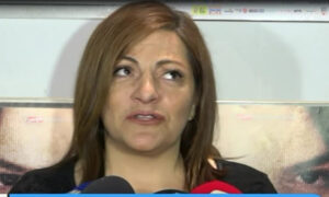 Βίκυ Σταυροπούλου: «Η κόρη μου είναι ανόητη! Με κάνει ρεζίλι και ξεφτιλίζομαι…»