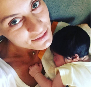 Ελεονώρα Μελέτη: Οι πρώτες φωτογραφίες από το δωμάτιο του μαιευτηρίου