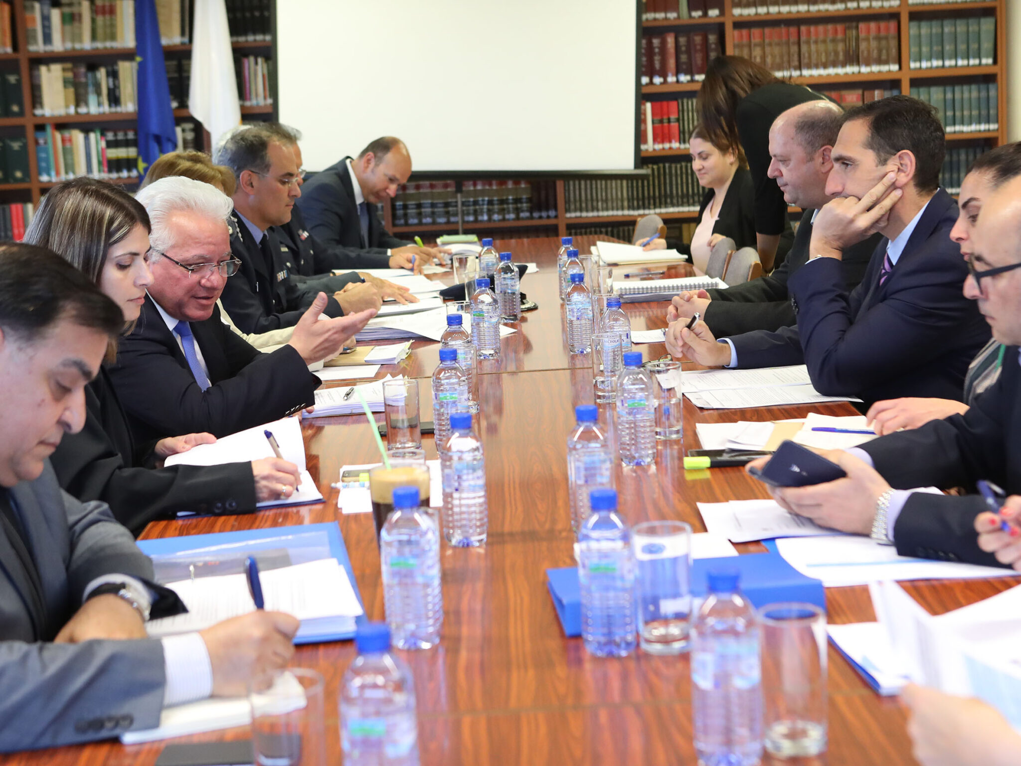 Ιωνάς Νικολάου: Παροχή βοήθειας προς όσους εντοπίζονται θετικοί στο νάρκοτεστ