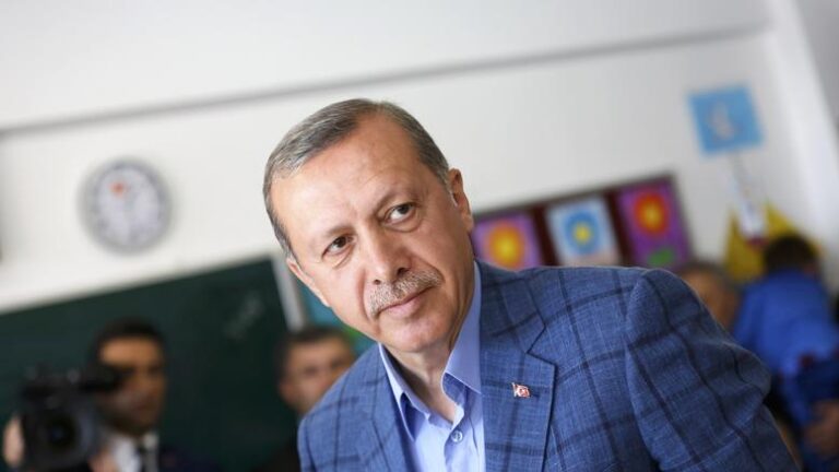 El Pais: Η Τουρκία θεωρεί τα Βαλκάνια φυσική της προέκταση