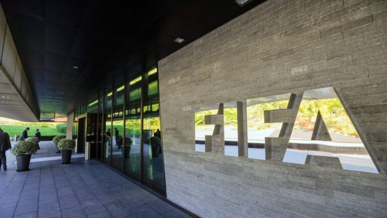 Η FIFA σκέφτεται την απαγόρευση του δανεισμού παικτών