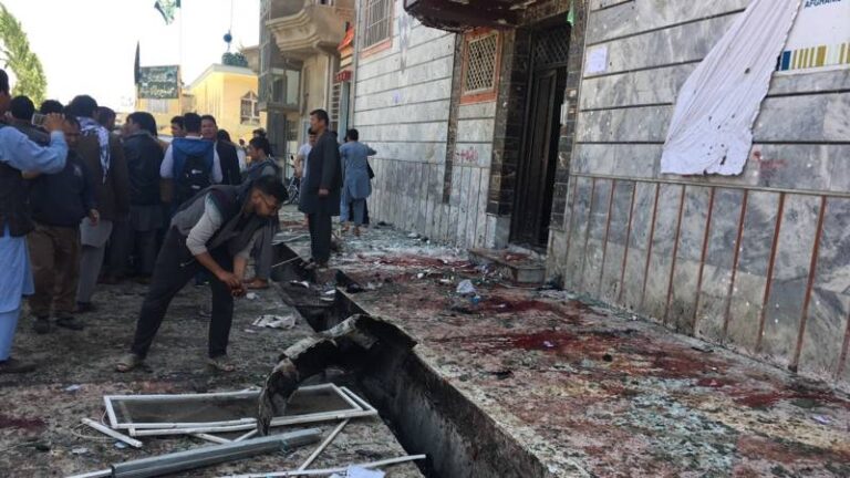 Καμπούλ: 48 νεκροί σε επίθεση αυτοκτονίας σε κέντρο καταγραφής ψηφοφόρων