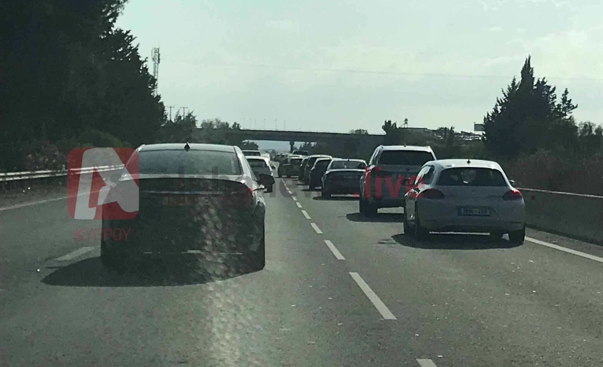 Κατακλυσμός: Η επιστροφή παραθεριστών δημιουργεί κίνηση στους δρόμους (ΦΩΤΟ)